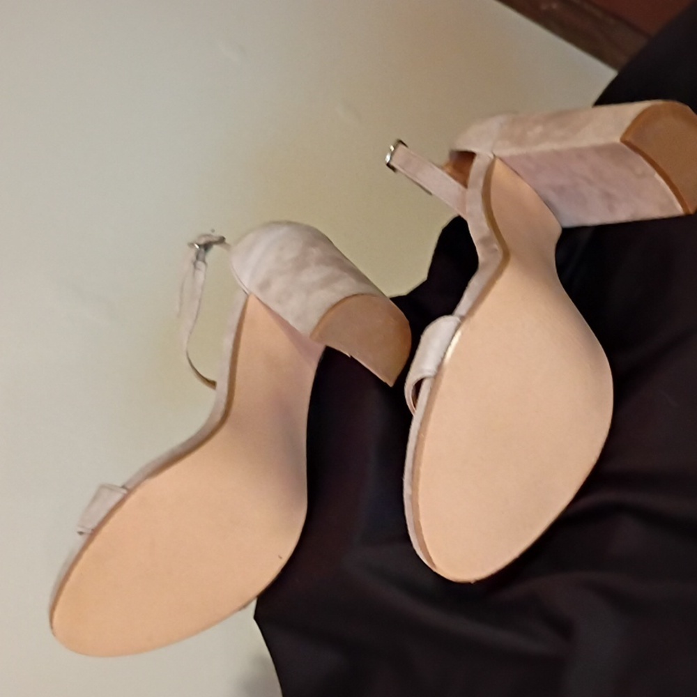 Steve Madden Women's Sandals Strappy Heels "Carson Beige" Block Heel Sandals. - Picture 6 of 7